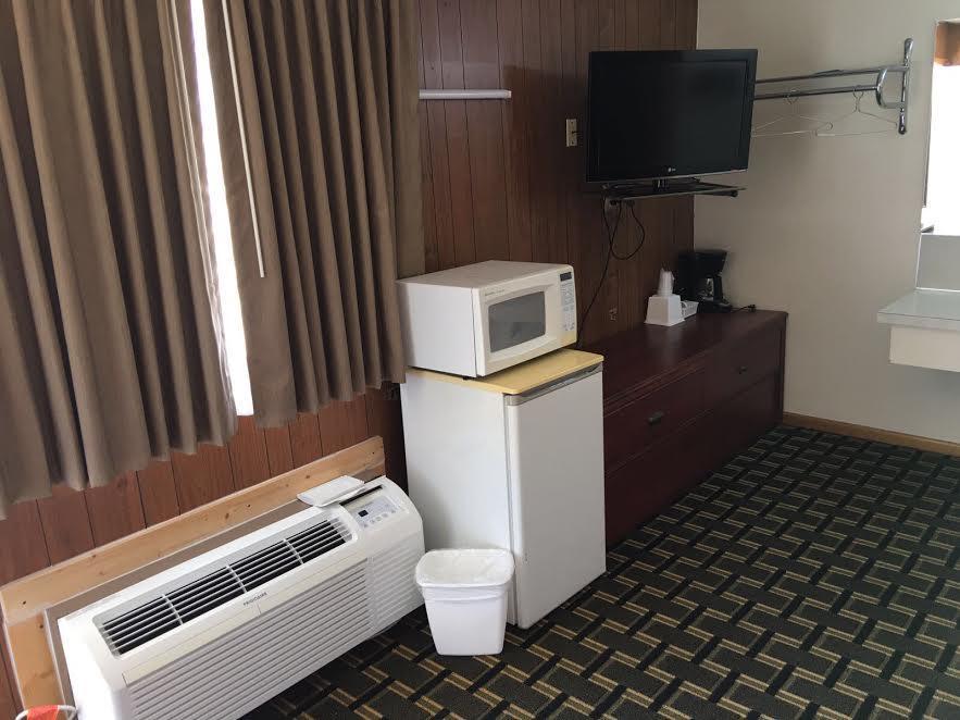Big 12 Motel Broken Bow Екстериор снимка
