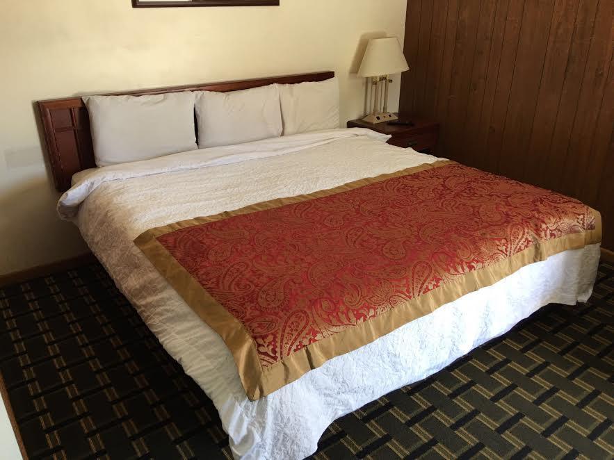 Big 12 Motel Broken Bow Екстериор снимка